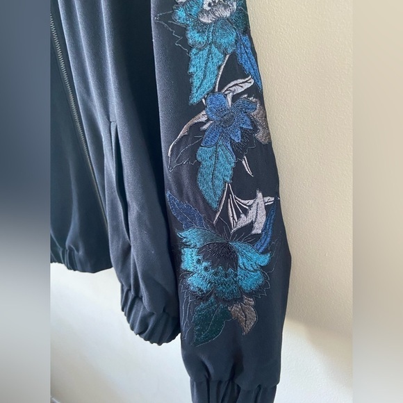 Simons CONTEMPORAINE Black Embroidered bomber jacket size small. - Picture 7 of 17